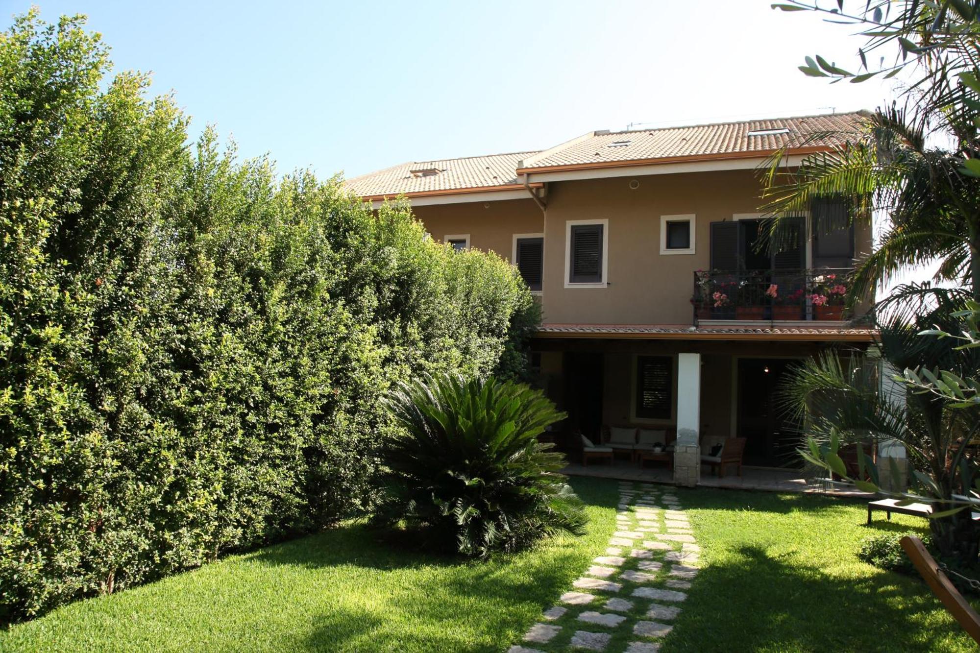 Domus Aurige Messina Exterior foto